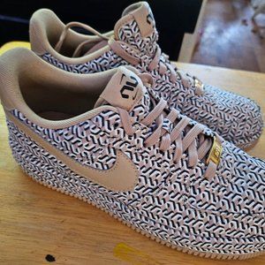 Nike Airforce 1 LX x Nike United